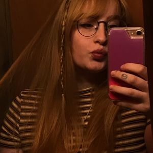 Meet your Posher, Emily